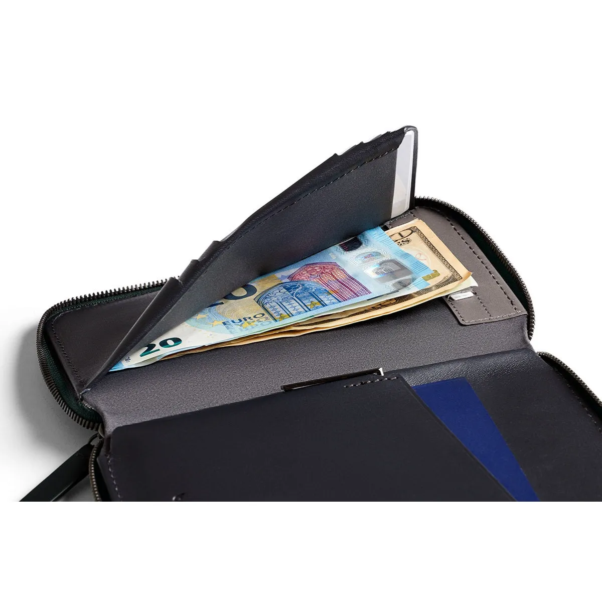 Bellroy Travel Folio (Second Edition) in Everglade