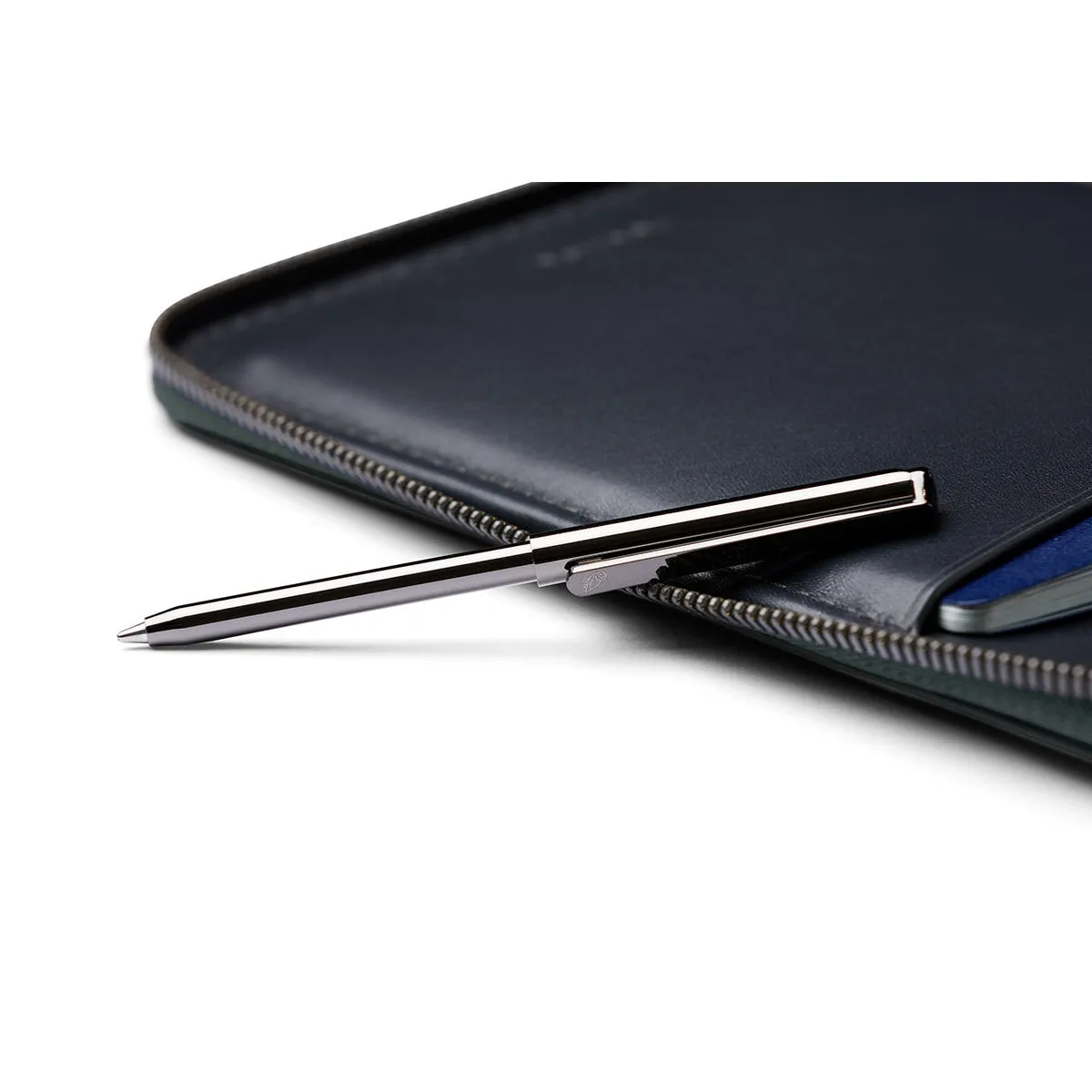 Bellroy Travel Folio (Second Edition) in Everglade