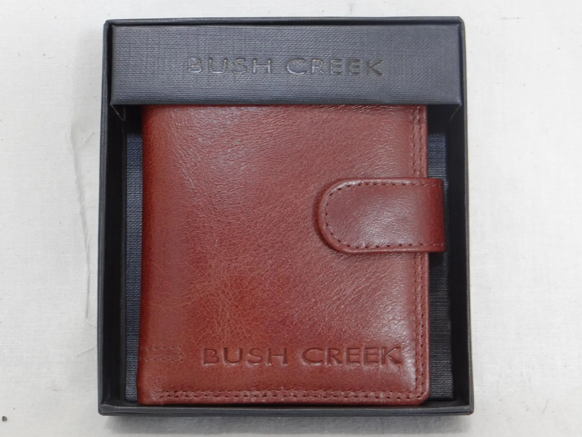 Bush Creek Mens Upright Leather Wallet NV46