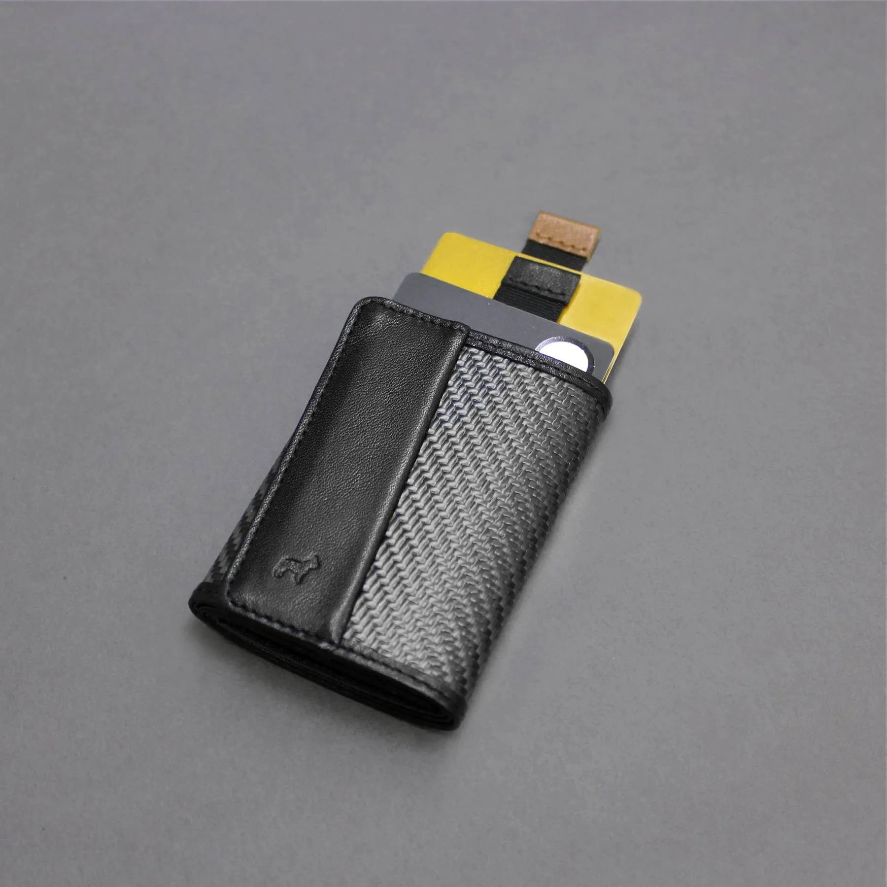 Carbon Speed Wallet Mini  - the Frenchie Co.