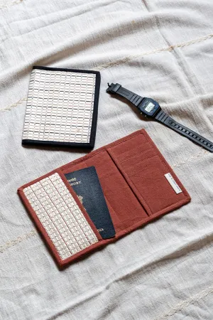 One 'O' Eight Knots Saad Hand-Woven Passport Holder